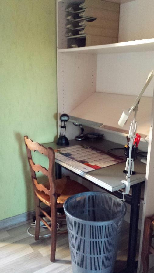 3 Chambres Privees Dans Un Jardin D'Hiver, Garage Voiture, Velos, Motos Tourville-sur-Arques Exterior foto