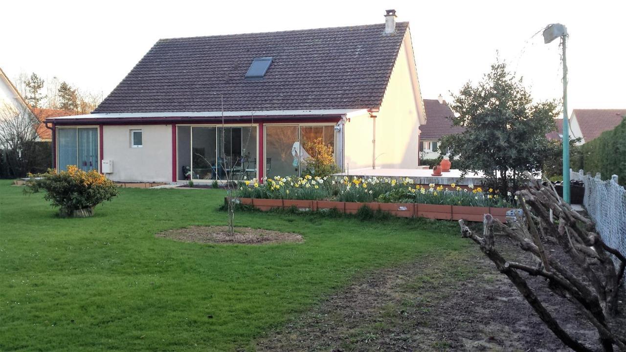 3 Chambres Privees Dans Un Jardin D'Hiver, Garage Voiture, Velos, Motos Tourville-sur-Arques Exterior foto