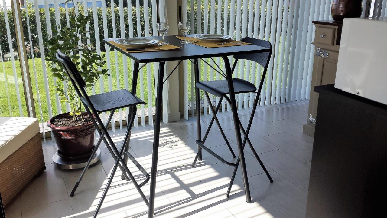 3 Chambres Privees Dans Un Jardin D'Hiver, Garage Voiture, Velos, Motos Tourville-sur-Arques Exterior foto