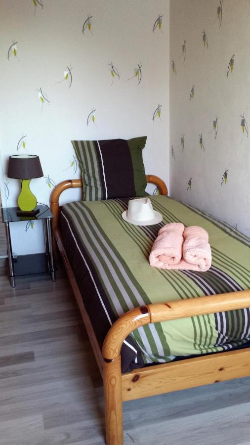 3 Chambres Privees Dans Un Jardin D'Hiver, Garage Voiture, Velos, Motos Tourville-sur-Arques Exterior foto