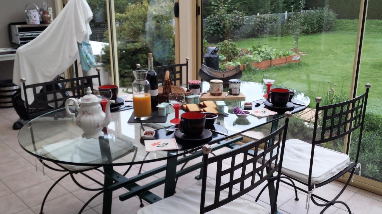 3 Chambres Privees Dans Un Jardin D'Hiver, Garage Voiture, Velos, Motos Tourville-sur-Arques Exterior foto