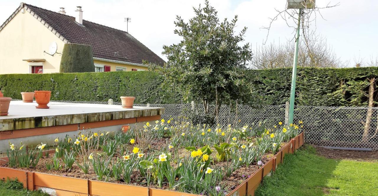 3 Chambres Privees Dans Un Jardin D'Hiver, Garage Voiture, Velos, Motos Tourville-sur-Arques Exterior foto