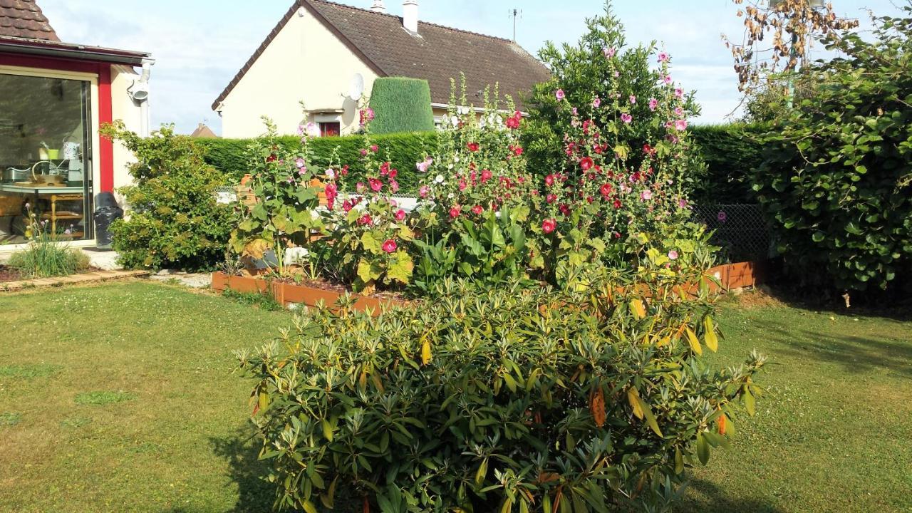 3 Chambres Privees Dans Un Jardin D'Hiver, Garage Voiture, Velos, Motos Tourville-sur-Arques Exterior foto